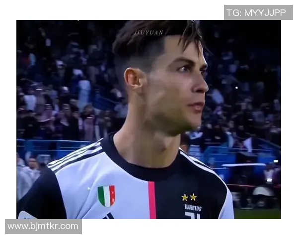 踢足球的球星颜值到底有多高他们的外貌和实力哪个更让人惊艳 踢足球的球星颜值到底有多高他们的外貌和实力哪个更让人惊艳