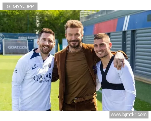 如何通过P图技术打造与足球男球星合影的真实效果技巧解析