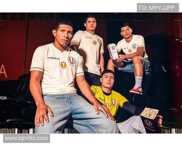 秘鲁足球明星的崛起与挑战 探索他们在国际赛场的辉煌与奋斗 秘鲁足球明星的崛起与挑战 探索他们在国际赛场的辉煌与奋斗